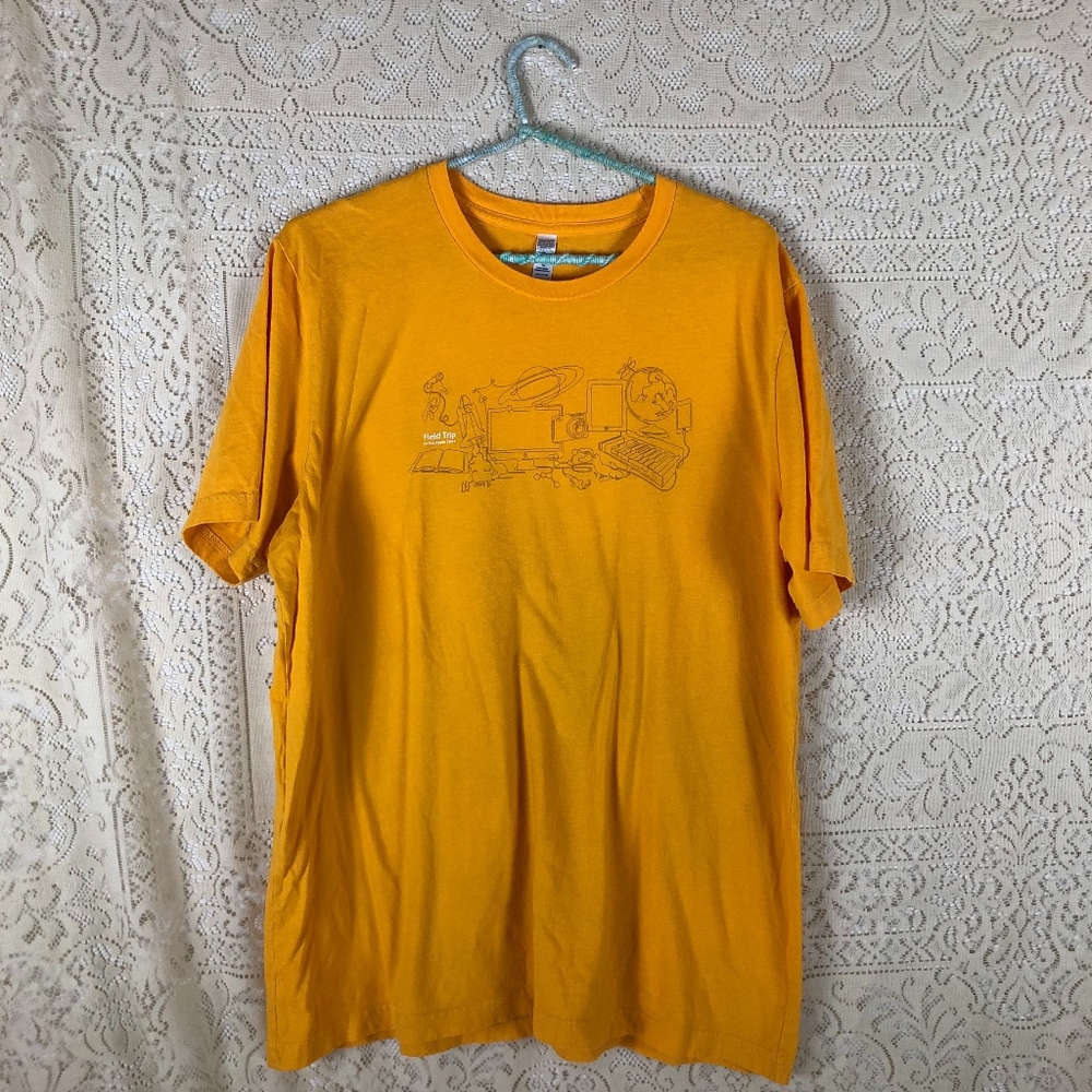 Apple Field Trip unisex XL tee [used] - Picture 4 of 6